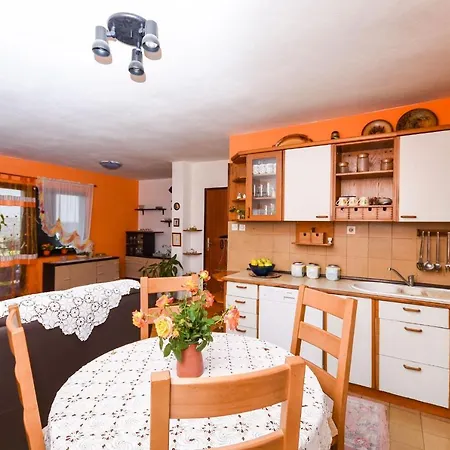 With A Parking Space Okrug Gornji, Ciovo - 12802