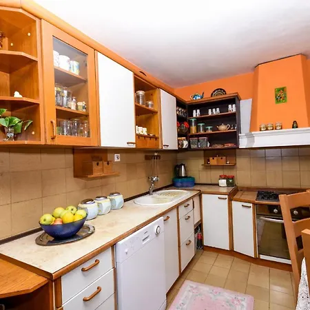 Apartamento With A Parking Space Okrug Gornji, Ciovo - 12802 Trogir